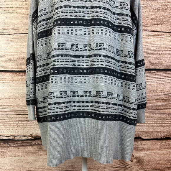 SOLD 🛍️ Cg.l.Cg Women’s Cotton Grey Printed Knit Sweater Tunic Plus 3X - Picture 5 of 7